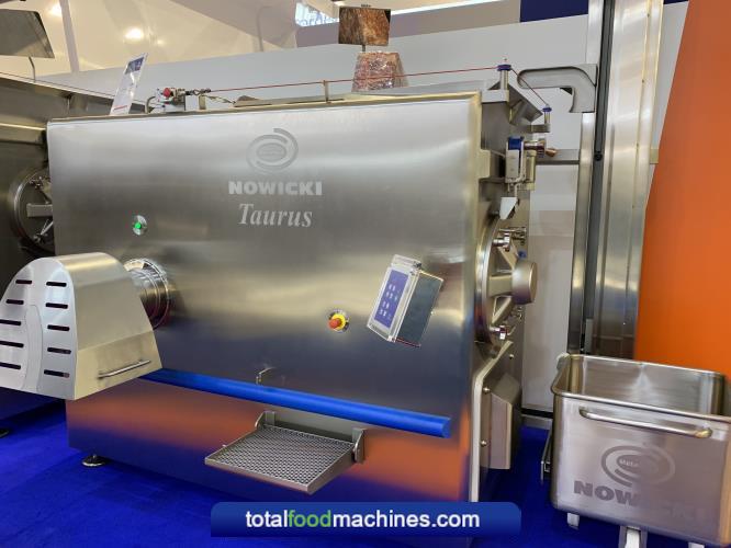 Metalbud Nowicki W-200 B Taurus Full Block Fresh And Frozen Meat Grinder 